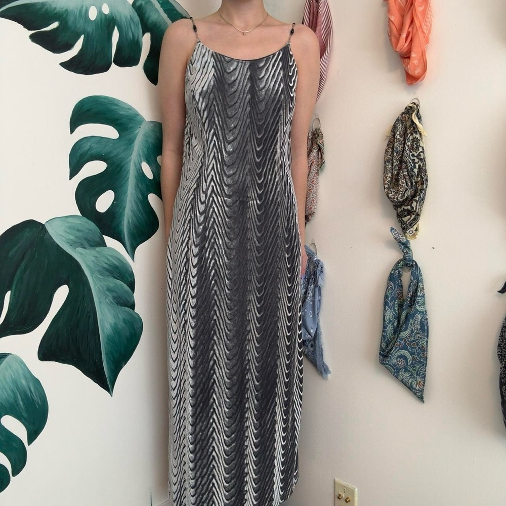 Vintage Silver Velvet Gown - Picture 4 of 8